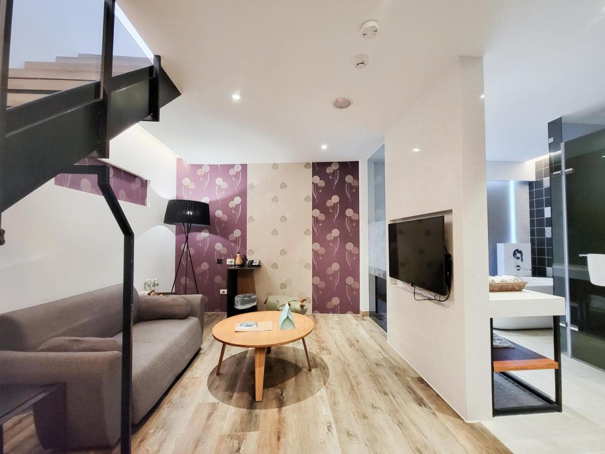 Check Inn Taichung Zhongshan Buitenkant foto