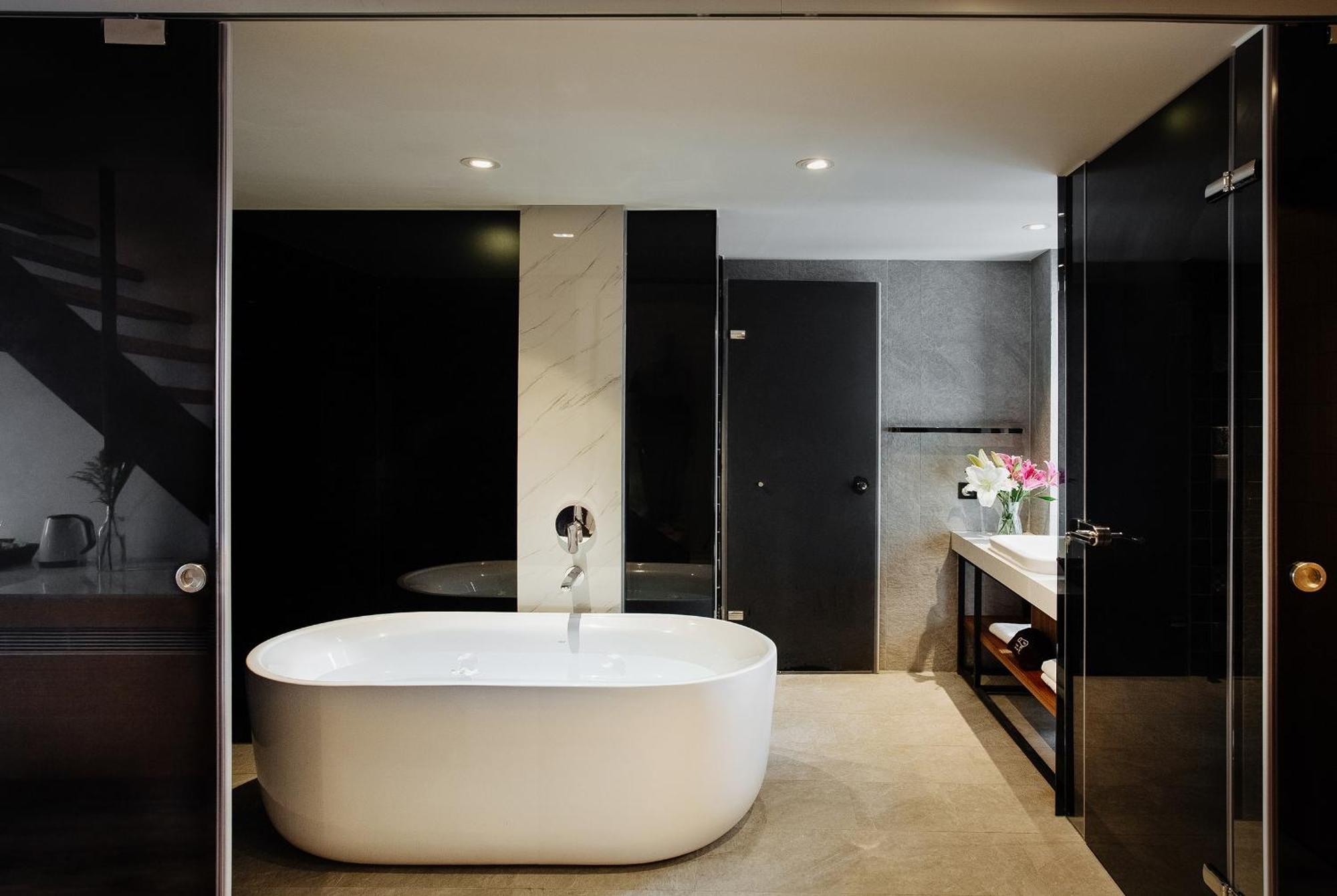 Check Inn Taichung Zhongshan Buitenkant foto