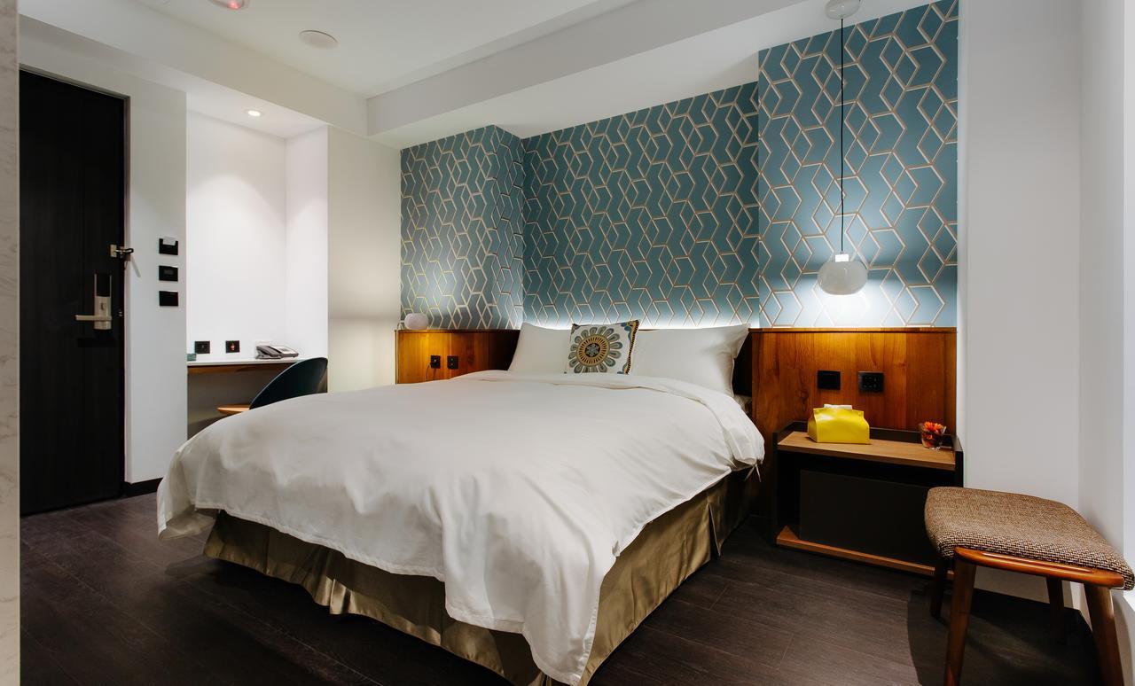 Check Inn Taichung Zhongshan Buitenkant foto