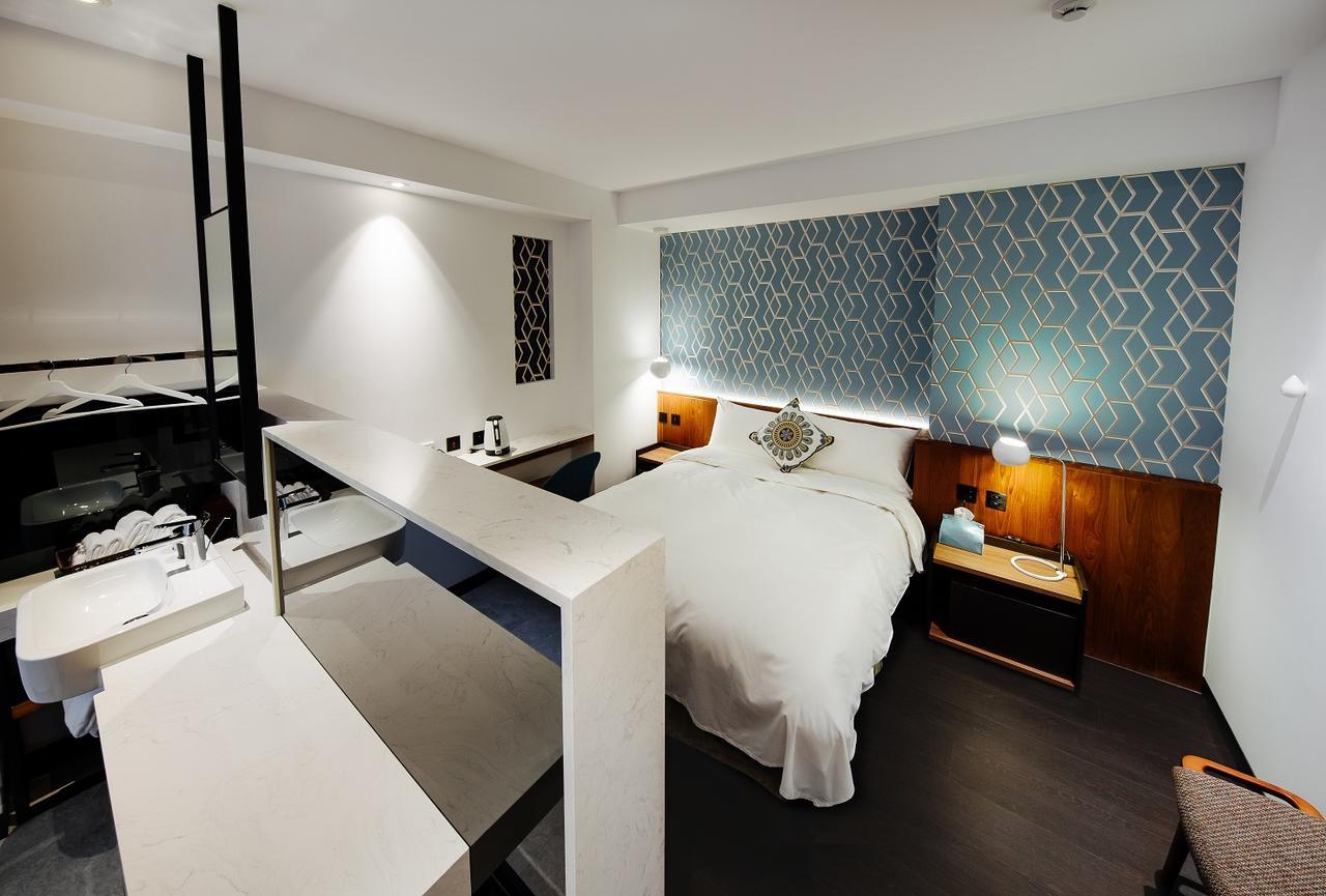 Check Inn Taichung Zhongshan Buitenkant foto