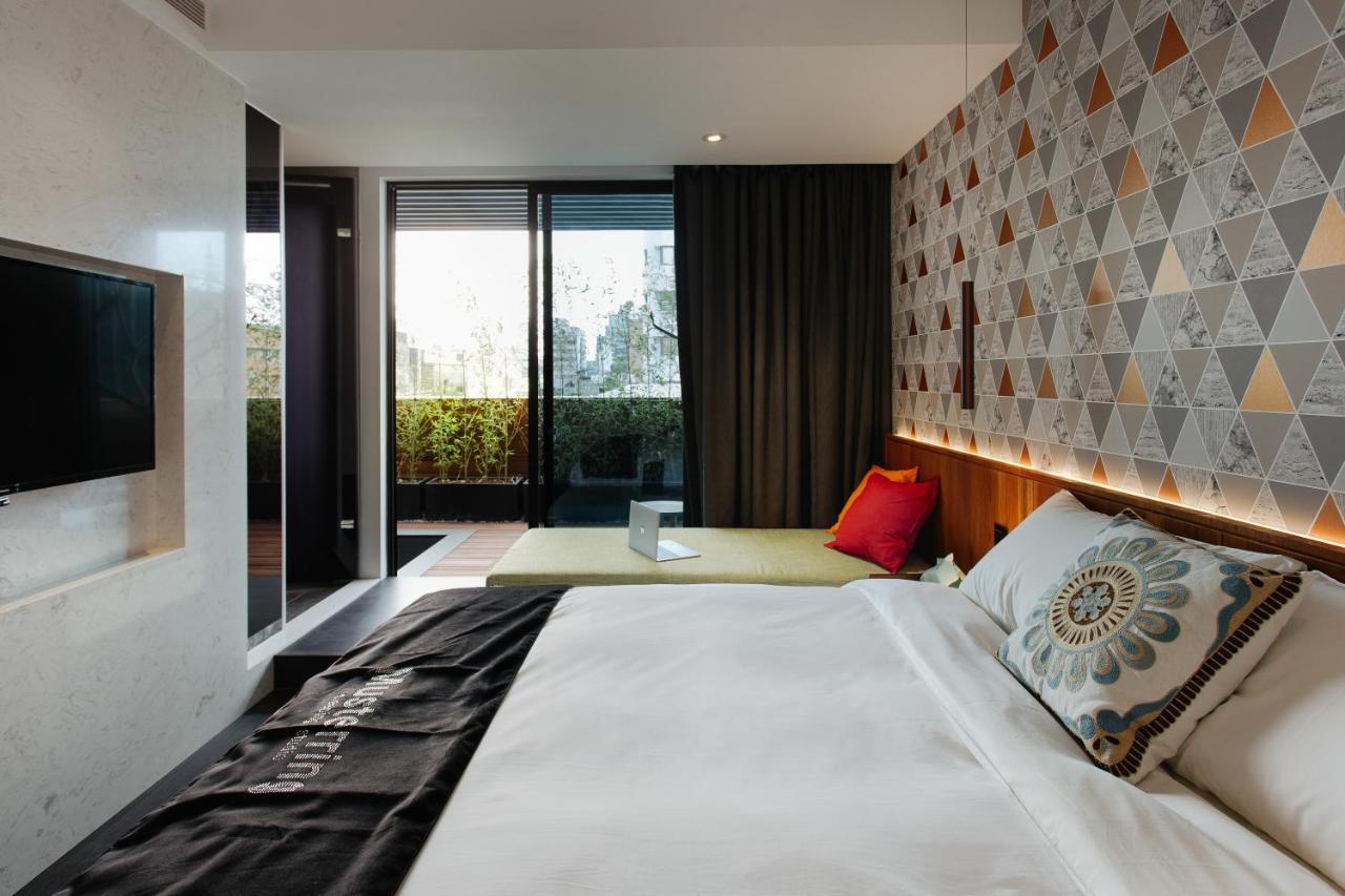Check Inn Taichung Zhongshan Buitenkant foto
